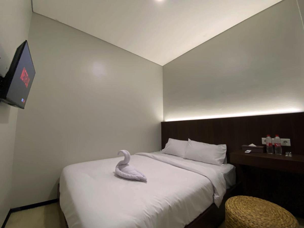Sleep Studio Hotel City Center スラバヤ エクステリア 写真